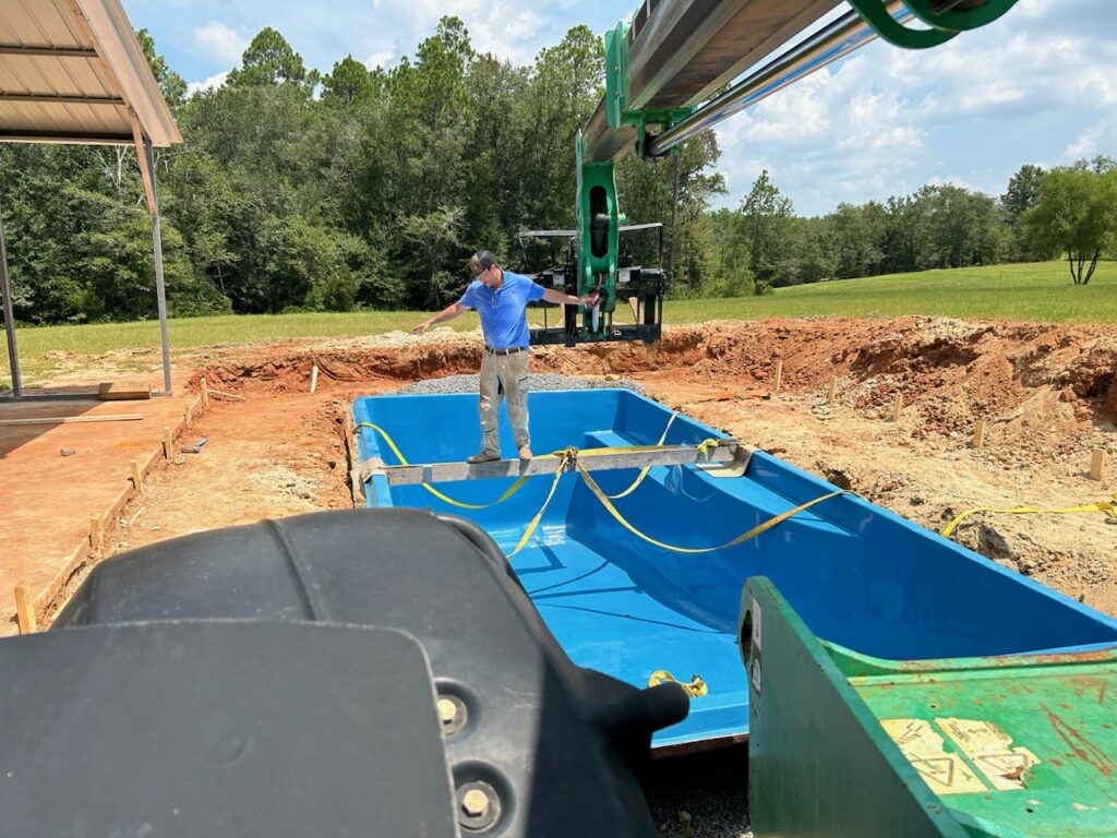 Job preparation for rectangular fiberglass swimming pool